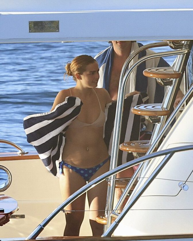 Addison Rae Bikini Cleavage Booty Yacht Paparazzi