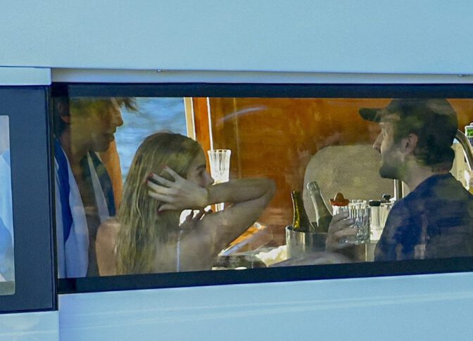 Addison Rae Bikini Cleavage Booty Yacht Paparazzi