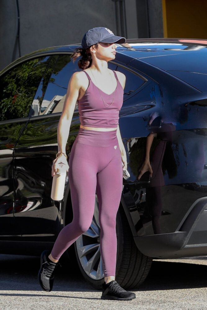 Ana De Armas Gym Booty Tight Leggings Los Angeles