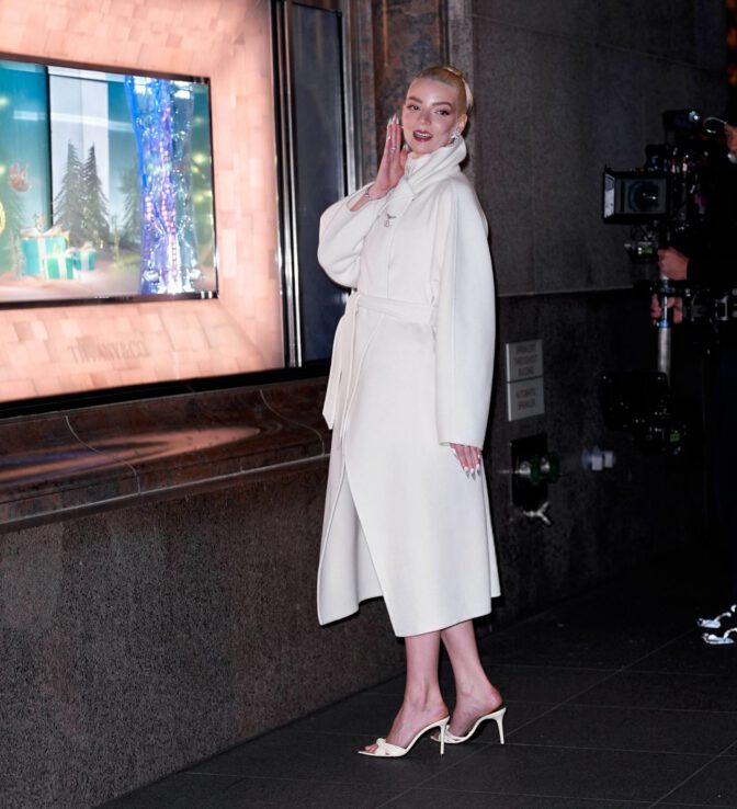 Anya Taylor Joy Exposed Bare Ass Thong Tiffany Holiday