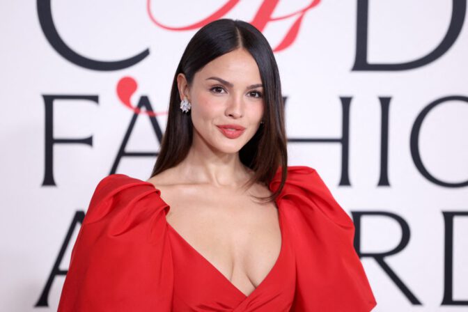 Eiza Gonzalez Cleavage Red Dress Cfda Nyc