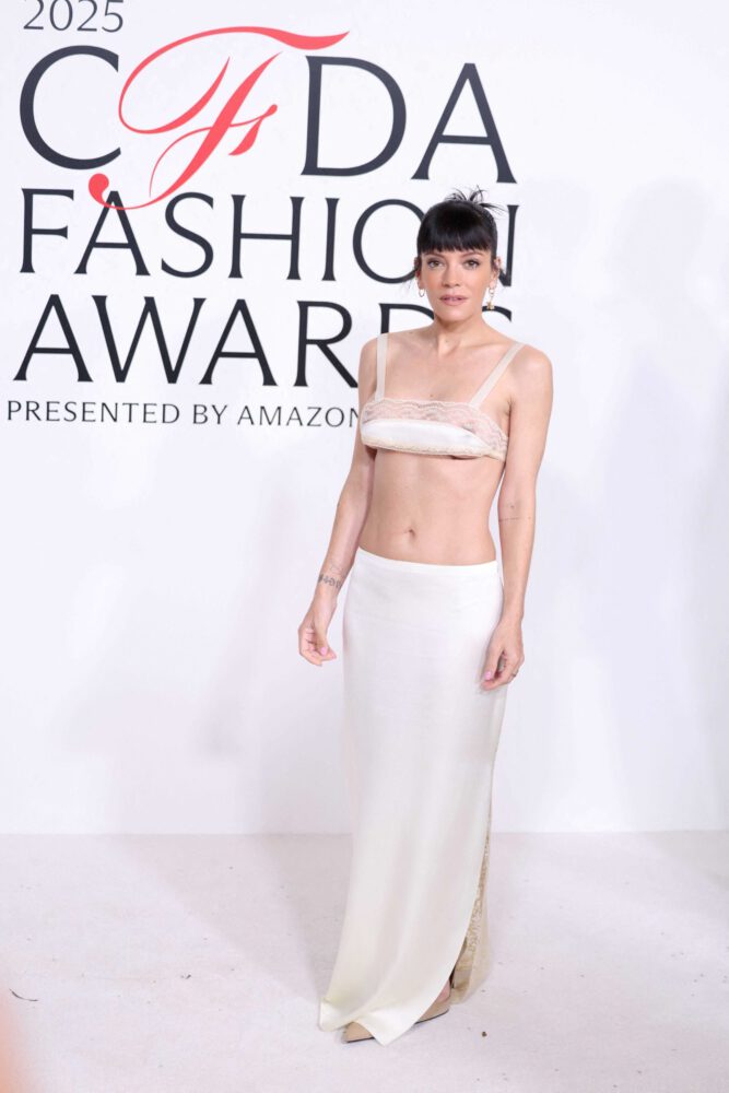 Lily Allen Naked Dress Cfda Underboob See Through