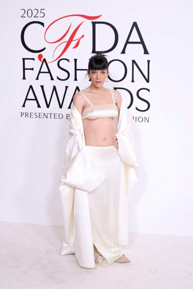 Lily Allen Naked Dress Cfda Underboob See Through