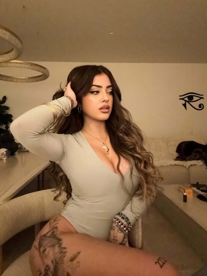 Malu Trevejo Sexy Cleavage Bodysuit Curves