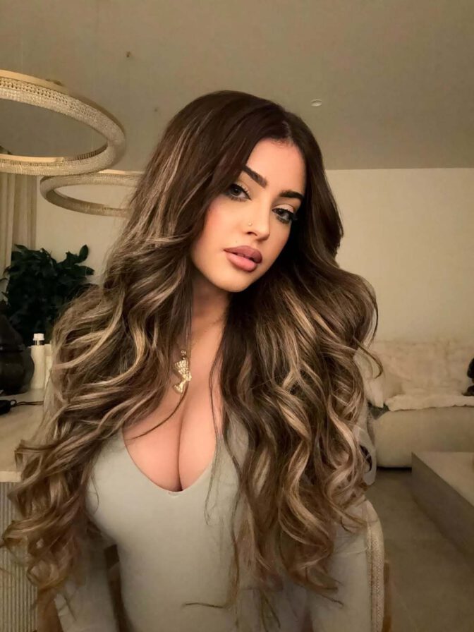 Malu Trevejo Sexy Cleavage Bodysuit Curves