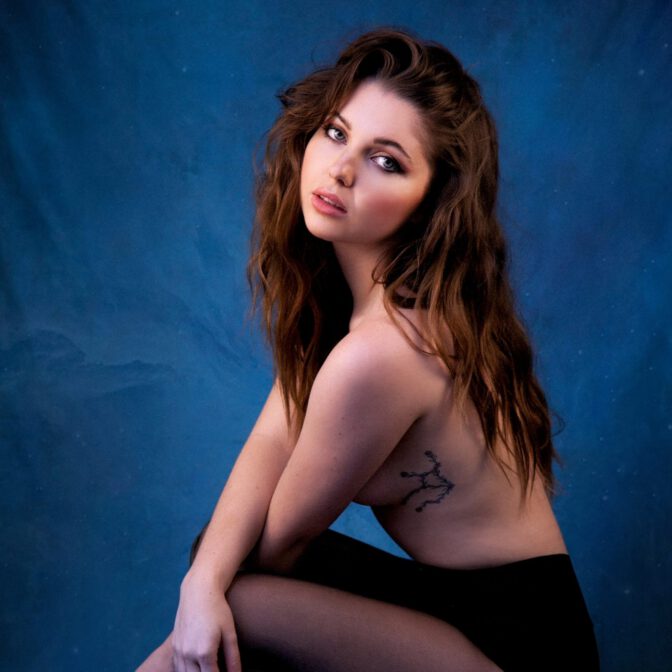 Samantha Hanratty Topless Chris Labadie Nude Photoshoot