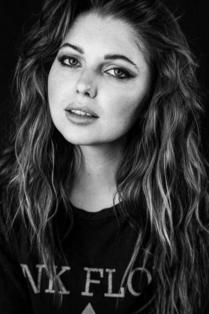 Samantha Hanratty Topless Chris Labadie Nude Photoshoot