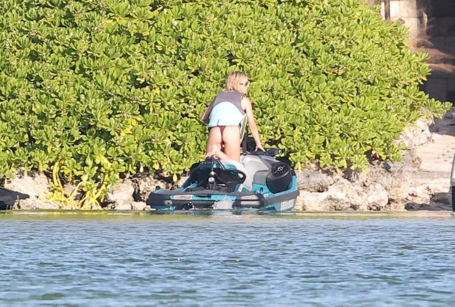 Sydney Sweeney Thong Bikini Bare Beach Booty Florida - Hot Celebs Home