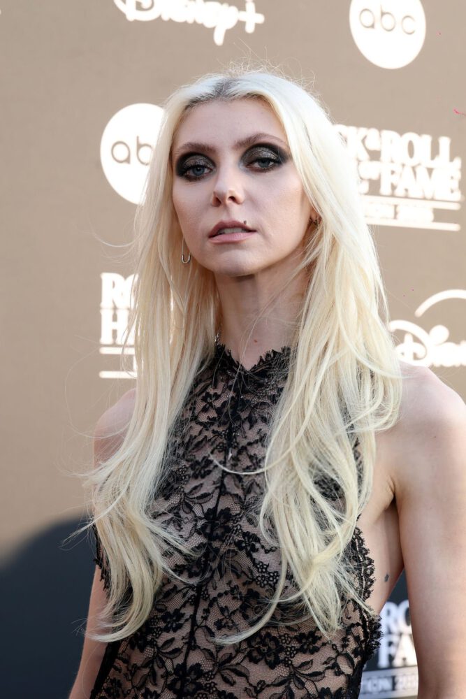 Taylor Momsen Nipples See Through Lace Dress Rock Hall