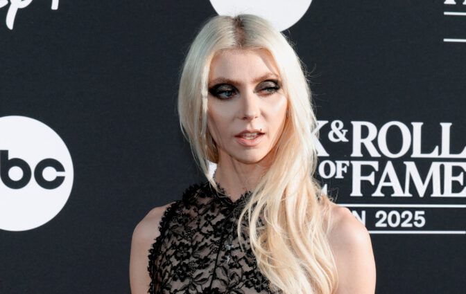 Taylor Momsen Nipples See Through Lace Dress Rock Hall