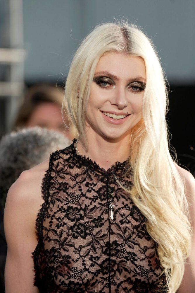Taylor Momsen Nipples See Through Lace Dress Rock Hall