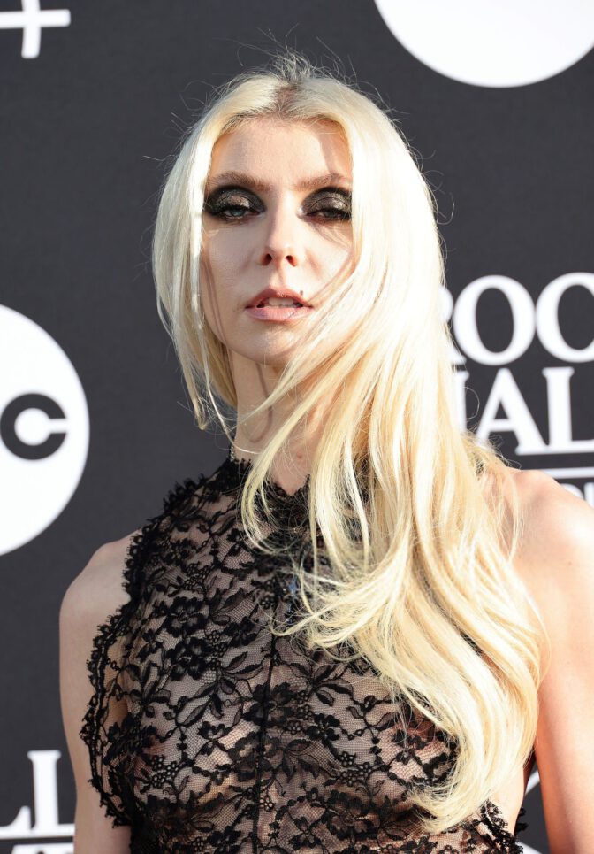 Taylor Momsen Nipples See Through Lace Dress Rock Hall