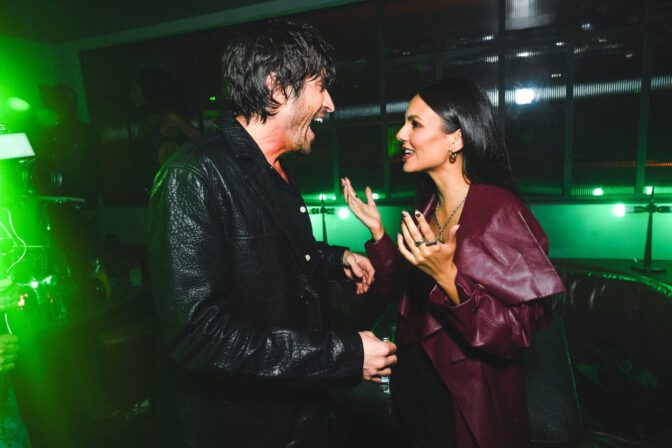 Victoria Justice Sexy Mini Skirt Paper Espanol Launch Los Angeles