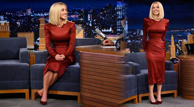 Sydney Sweeney’s Figure-Flaunting Look Turns Heads on Jimmy Fallon