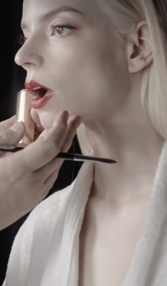 Anya Taylor Joy Dior Robe Nipslip Malfunction