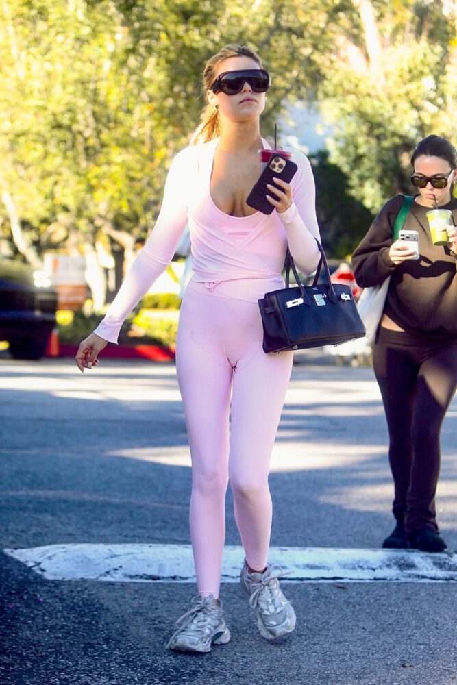 Brooks Nader Cameltoe Cleavage Tight Pink Leggings Beverly Hills