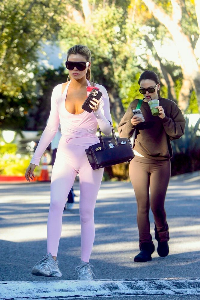 Brooks Nader Cameltoe Cleavage Tight Pink Leggings Beverly Hills