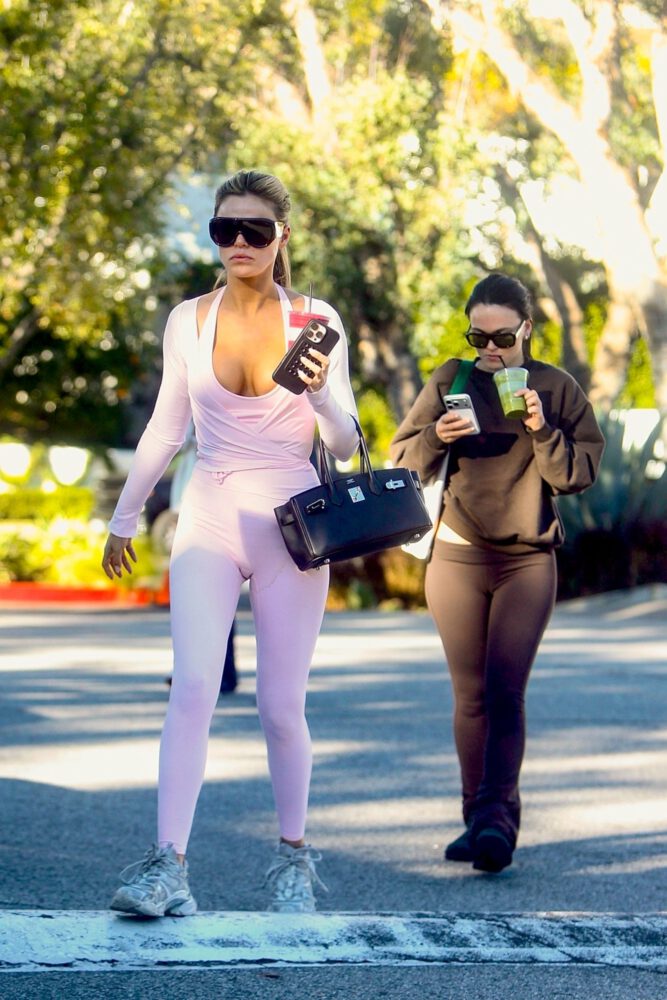 Brooks Nader Cameltoe Cleavage Tight Pink Leggings Beverly Hills