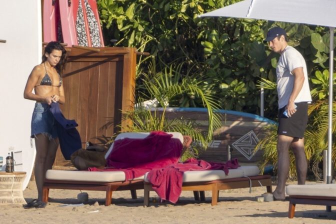 Dua Lipa Barely There Bikini Booty Mexico Beach