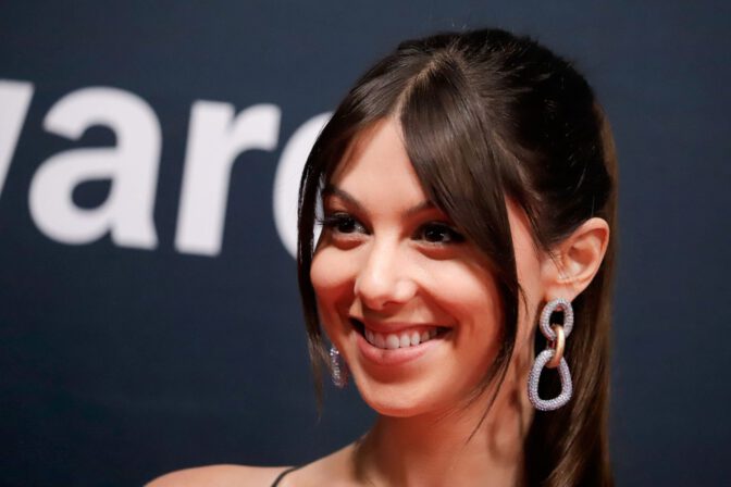 Kira Kosarin Plunging Black Sequin Dress Tiktok Awards