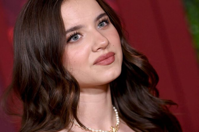 Madeleine Mcgraw Pink Top Denim The Housemaid Red Carpet