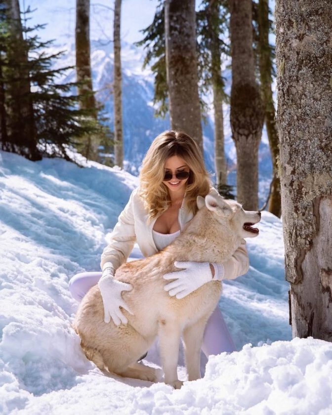 Nata Lee Booty Tight White Pants Sexy Snow Photoshoot