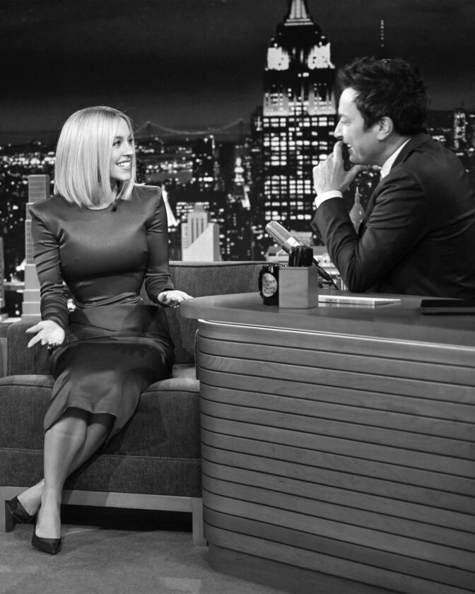 Sydney Sweeney Tight Red Dress Tonight Show Curves