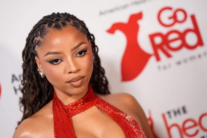 Chloe Bailey Cleavage Red Corset Nyc