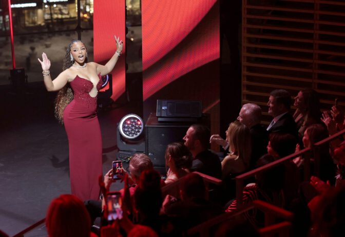 Chloe Bailey Cleavage Red Corset Nyc