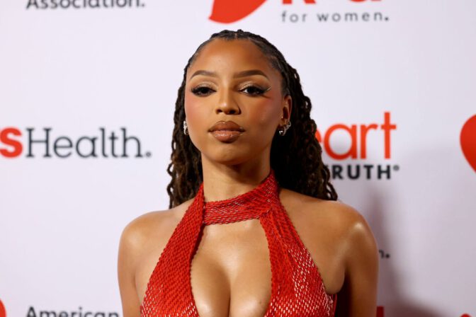 Chloe Bailey Cleavage Red Corset Nyc