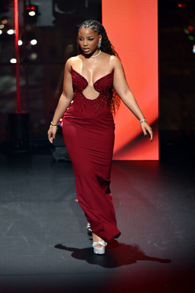 Chloe Bailey Cleavage Red Corset Nyc