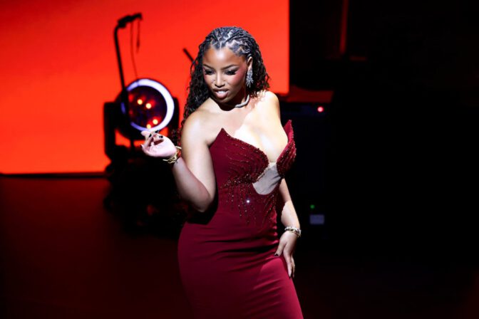 Chloe Bailey Cleavage Red Corset Nyc