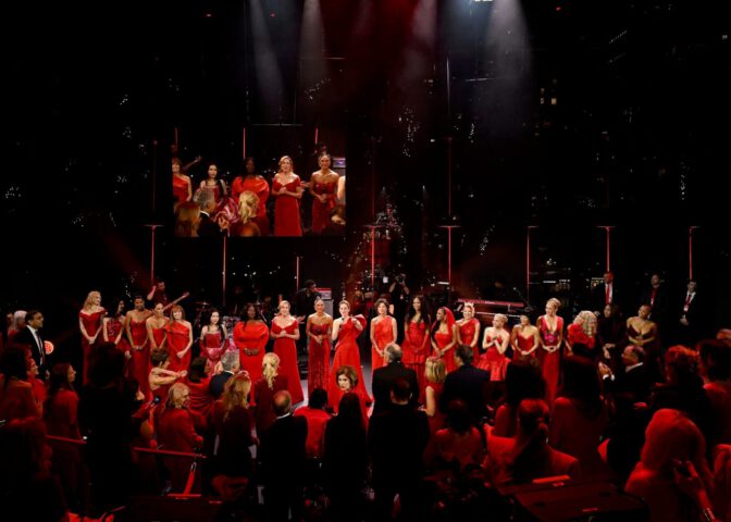 Chloe Bailey Cleavage Red Corset Nyc