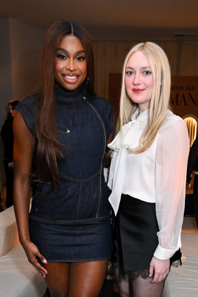 Dakota Fanning Leggy Armani Lace