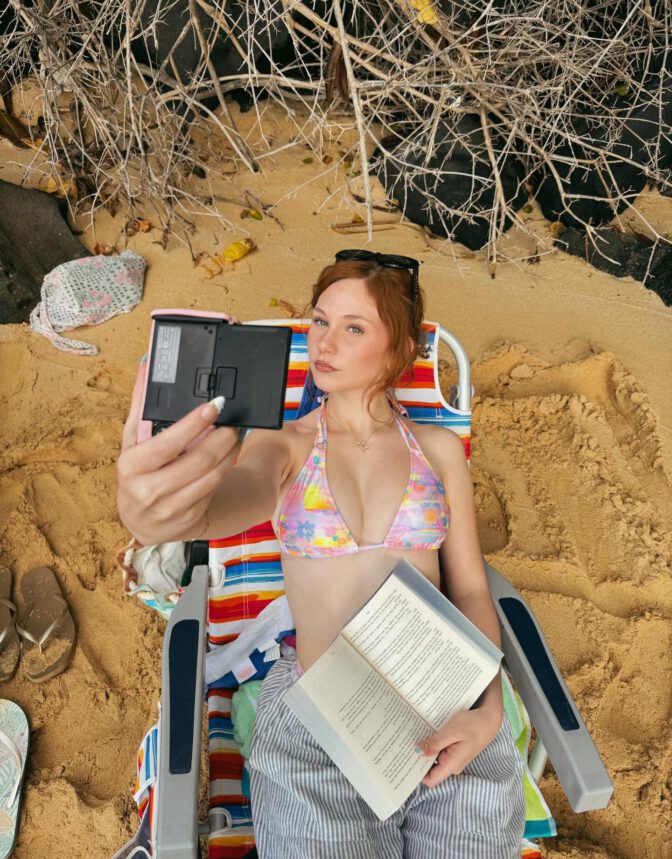 Lily Brooks Obriant Busty Bikini Maui