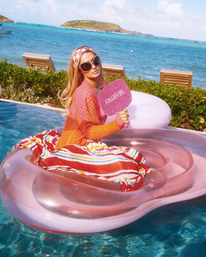 Paris Hilton Sexy Cleavage Pink Bikini Beach Body