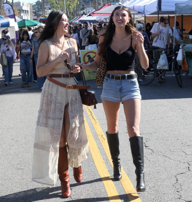 Rachel Pizzolato Natasha Blasick Busty Farmers Market