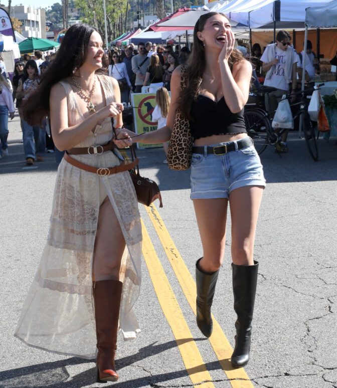 Rachel Pizzolato Natasha Blasick Busty Farmers Market