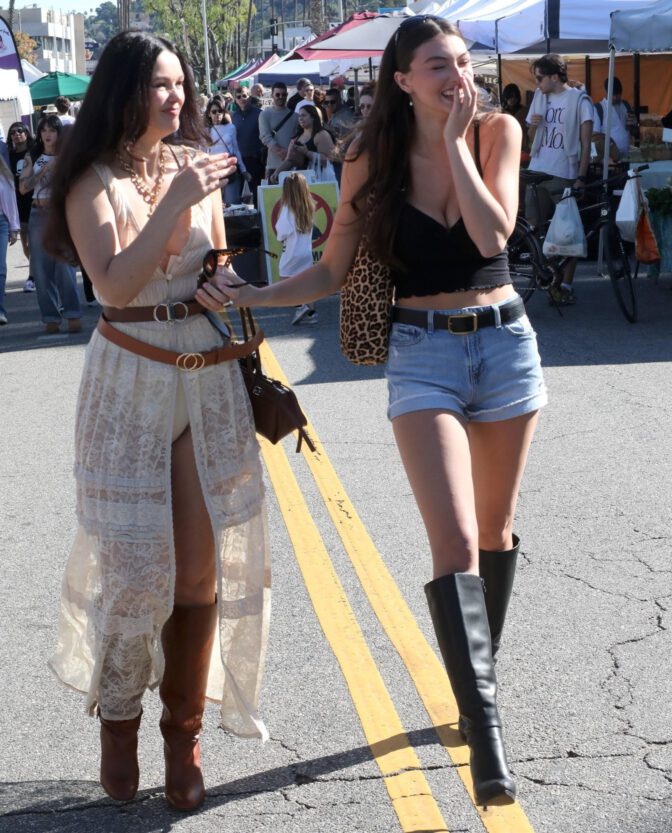 Rachel Pizzolato Natasha Blasick Busty Farmers Market