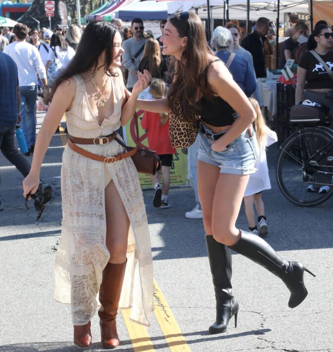 Rachel Pizzolato Natasha Blasick Busty Farmers Market