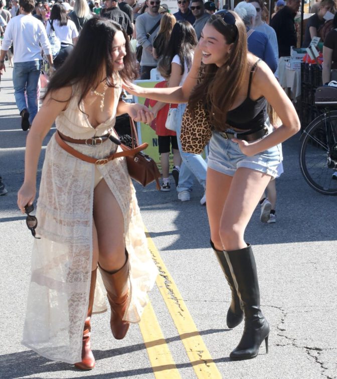 Rachel Pizzolato Natasha Blasick Busty Farmers Market