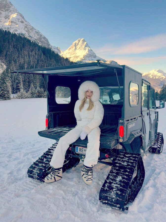 Rosie Huntington Whiteley Bikini Snow Body