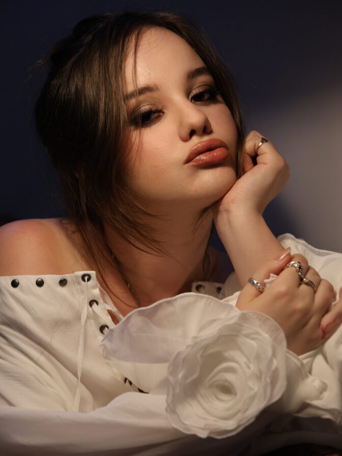 Isabella Ardley Beautiful Portrait