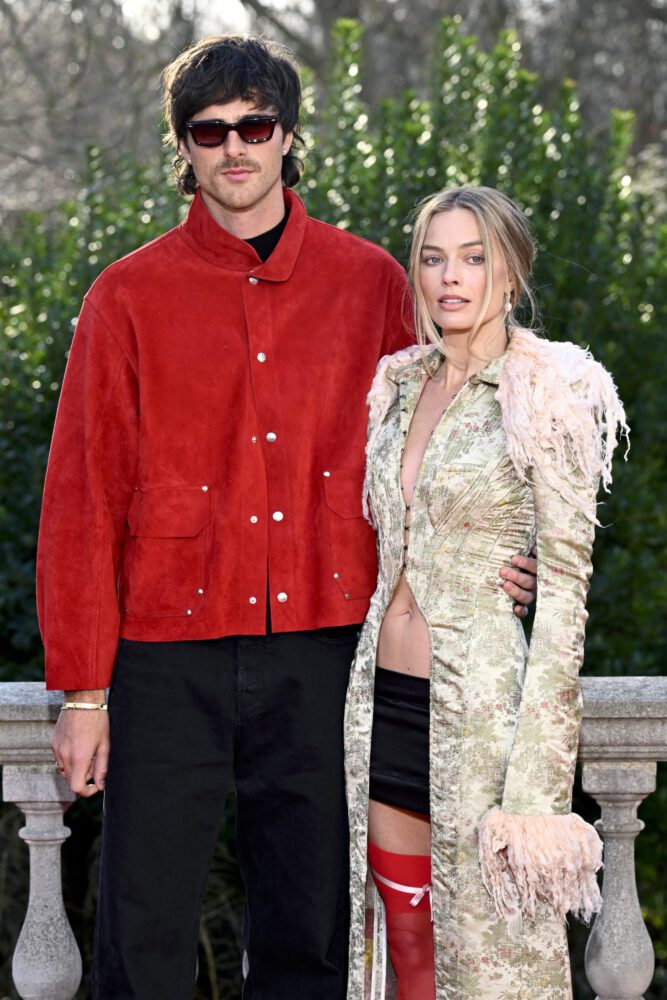 Margot Robbie Wuthering Heights Photocall Red Garters Cleavage