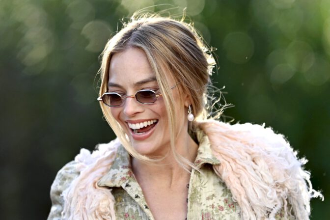 Margot Robbie Wuthering Heights Photocall Red Garters Cleavage