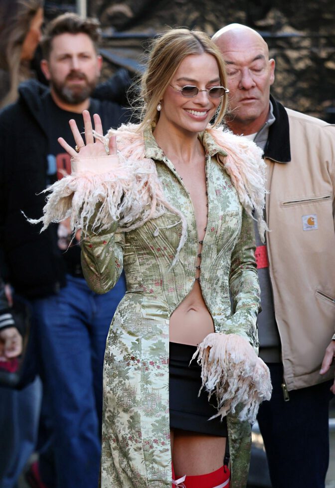 Margot Robbie Wuthering Heights Photocall Red Garters Cleavage