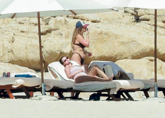 Selena Gomez Cheeky Pink Swimsuit Curves Cabo Beach