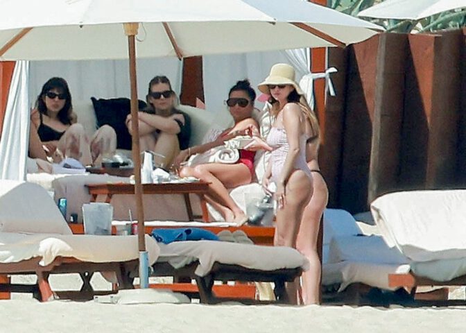 Selena Gomez Cheeky Pink Swimsuit Curves Cabo Beach