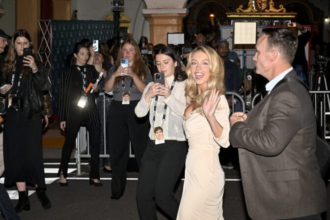 Sydney Sweeney Busty Plunging Dress Curves Santa Barbara Red Carpet