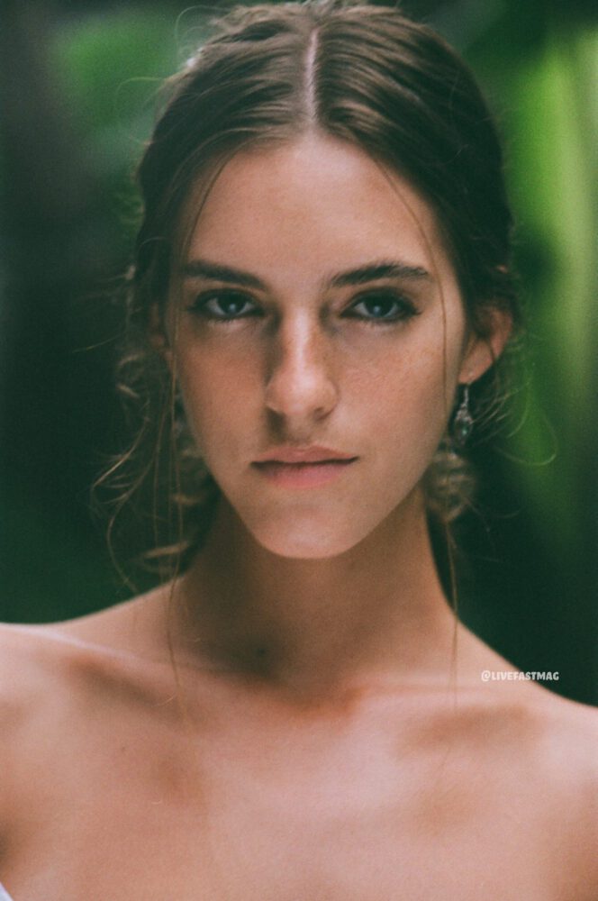 Emily Feld Nude Look Livefast Mag